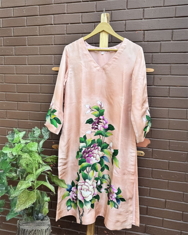 Peach Peonies Crepe Silk Kurti