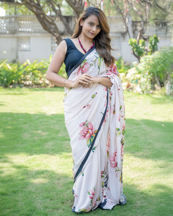 hand painted, pure crêpe silk Flamingo saree